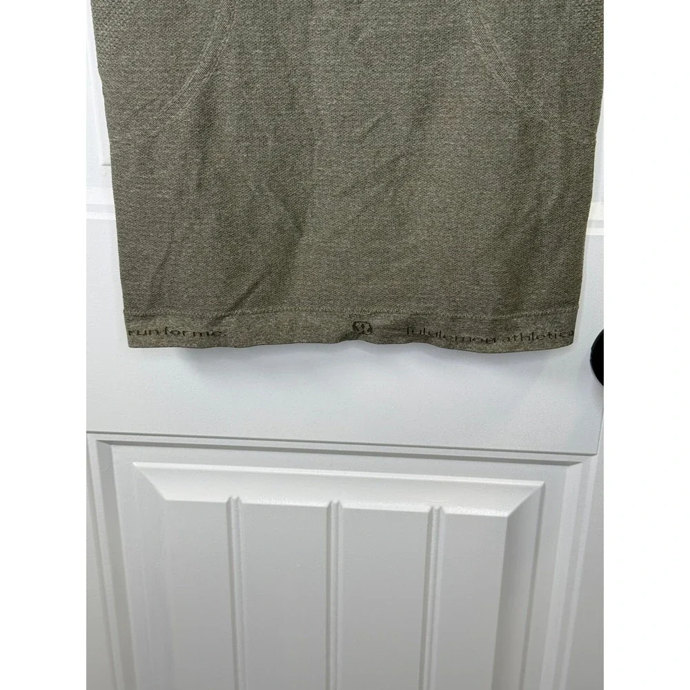 Lululemon Women Swiftly Tech 1/2 Zip Size 4 Green Heathered Gorpcore Gym